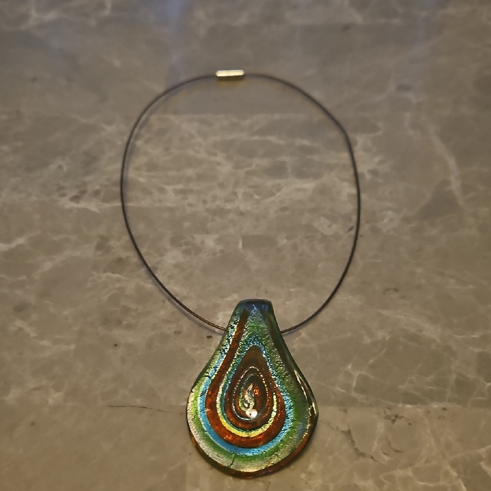 Elegant Glass Multicolor Pendant Necklace